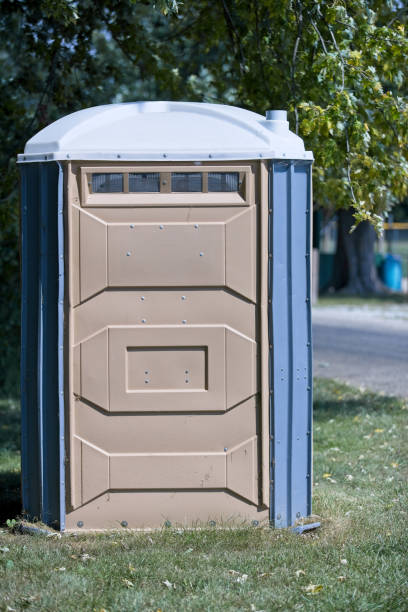 Portable Toilet Options We Offer in Altamont, KS